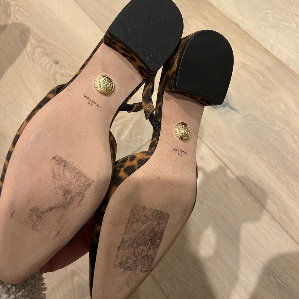 Veronica Beard Leopard Print sling-backs - size 8 - image 2